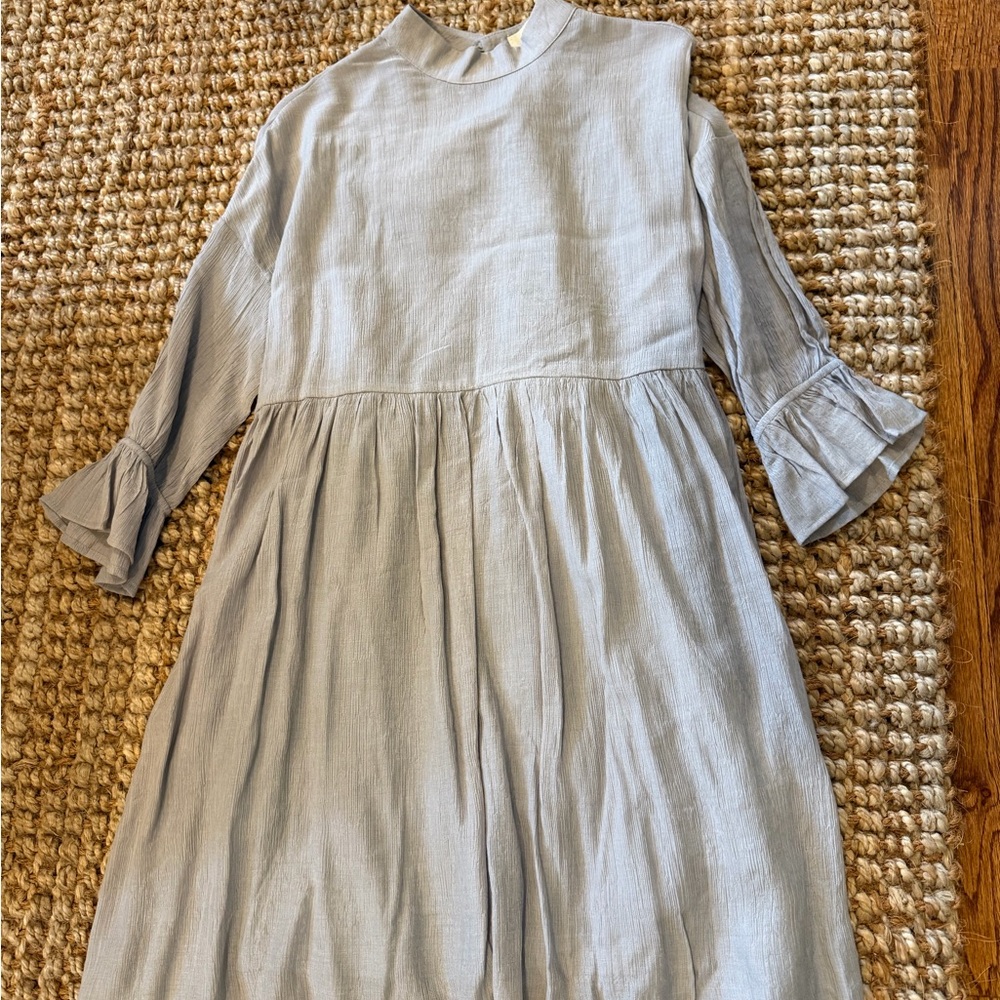 Listicle Light Gray Ruffle-Sleeve Midi Dress Size S NWOT
